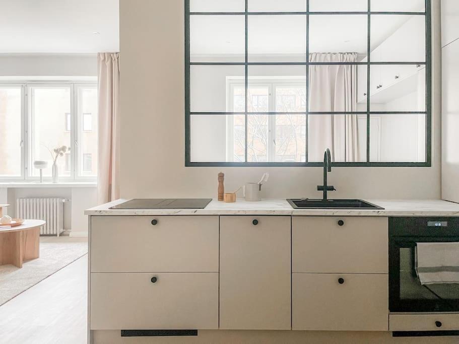 Central 1Br Next To The Park Helsinki Bagian luar foto